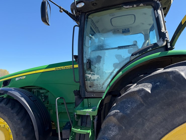 2010-john-deere-8270r-image-26