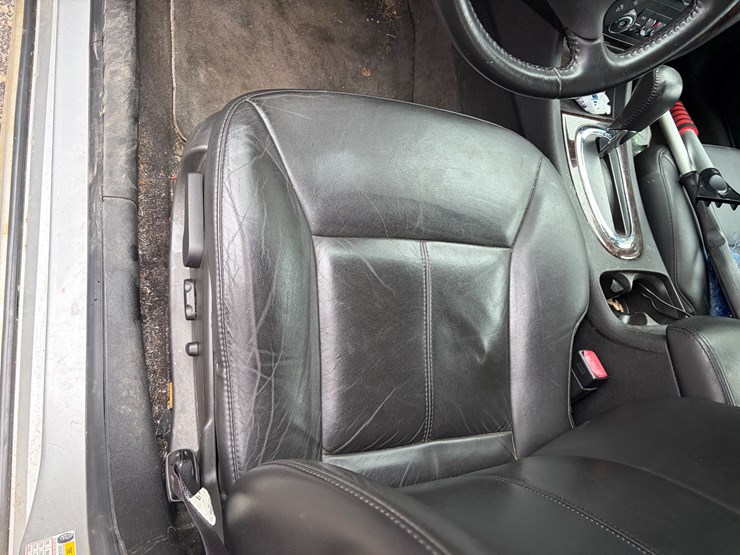 #1021-•-2014-chevy-impala-ltz-limited-(eau-claire,-wi)-(has-wi-title)-image-36