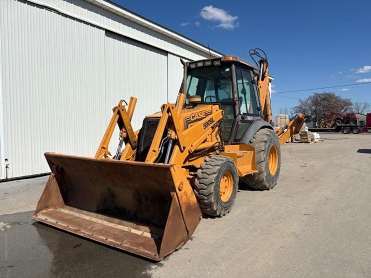 2002-case-590sl-image-4