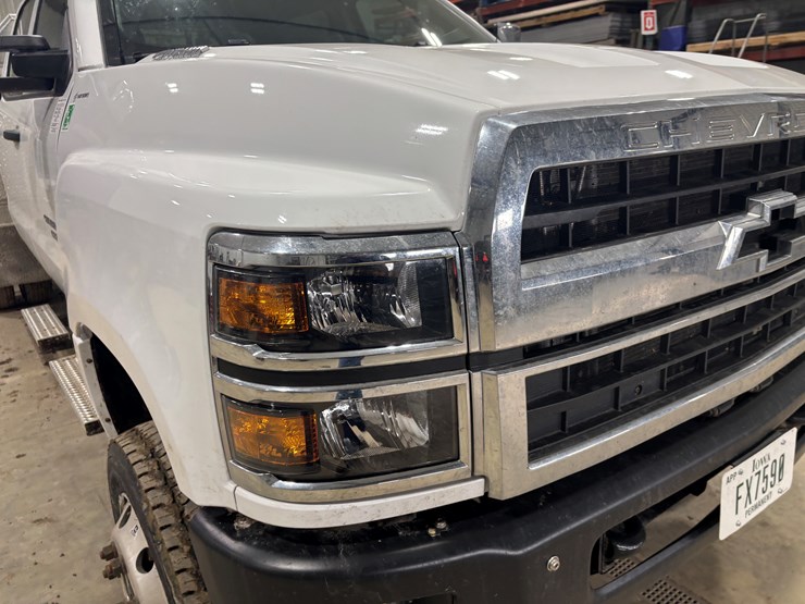 #2331-•-2022-chevrolet-5500-hd-flatbed-truck-image-16