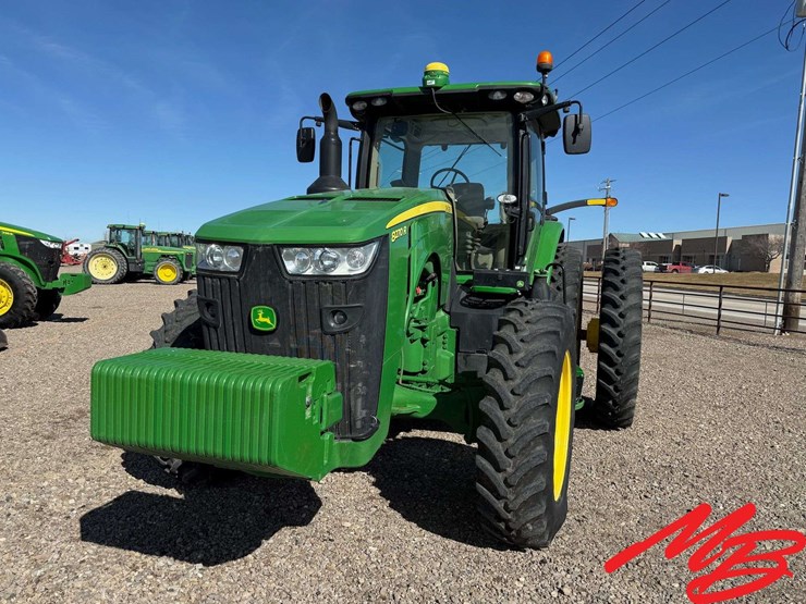 2019-john-deere-8270r-image-2