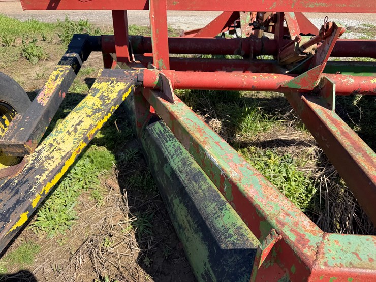 #42473-•-levee-squeeze-w/seeder-109-image-17