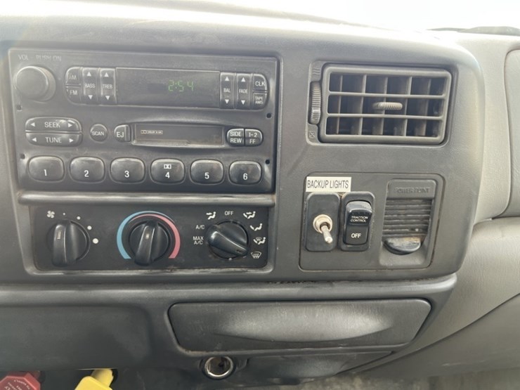 2004-ford-f650-sd-image-29