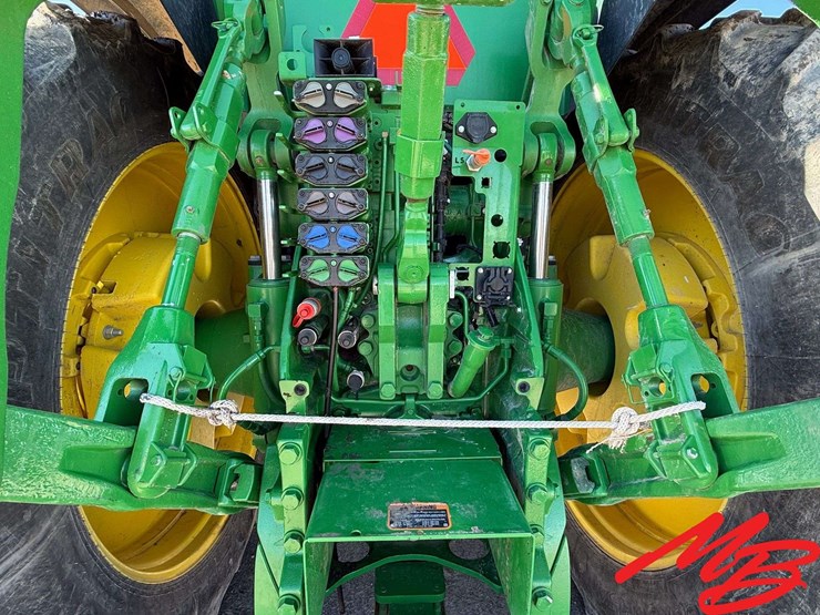 2023-john-deere-8r-340-image-7