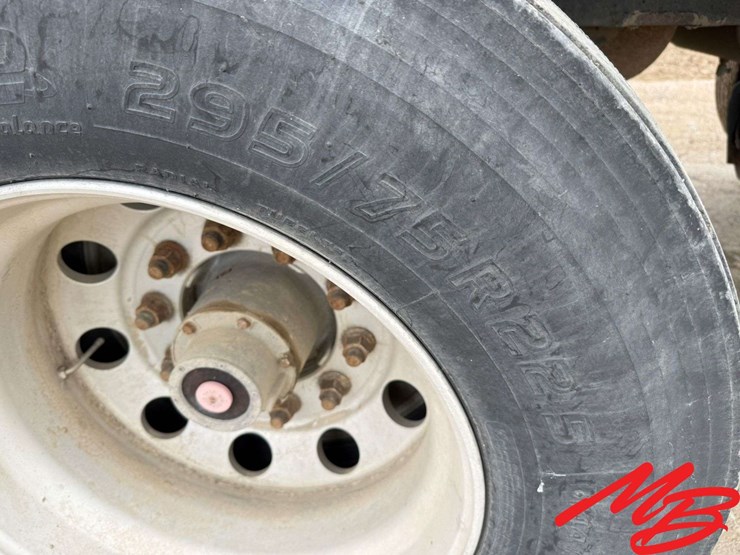 2014-merritt-53'-x-image-18