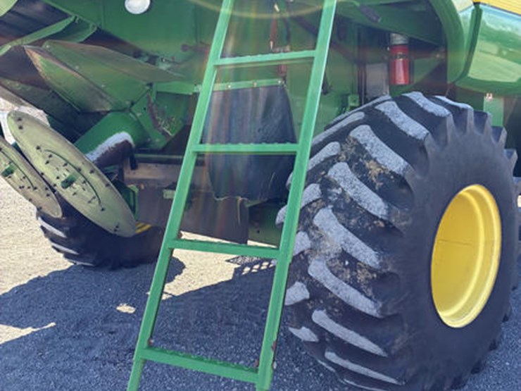 2005-john-deere-9660-sts-image-71