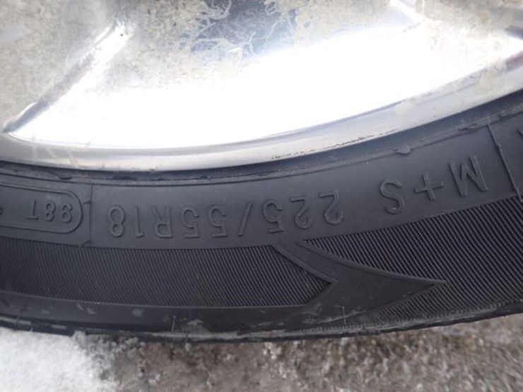 2016-jeep-cherokee-image-97