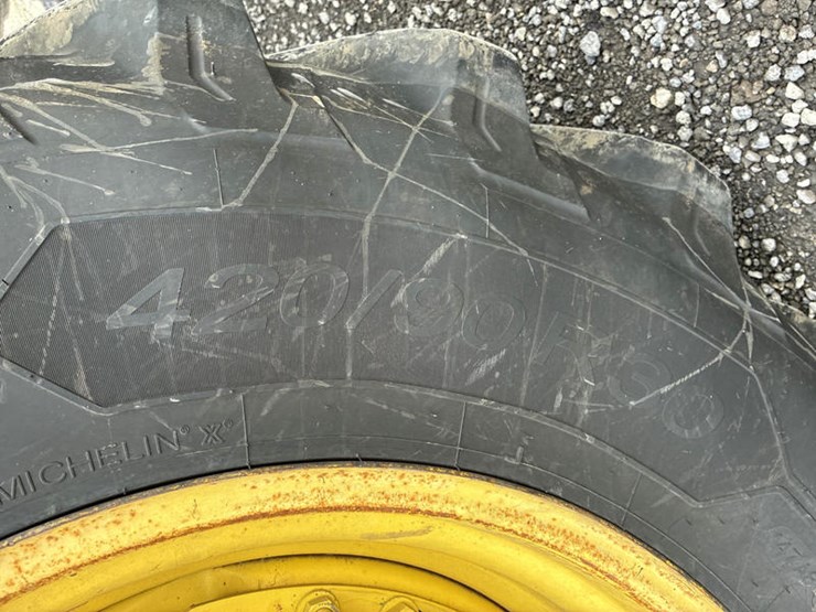 2004-john-deere-8320-image-27