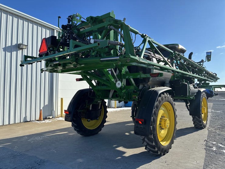 2022-john-deere-410r-image-6