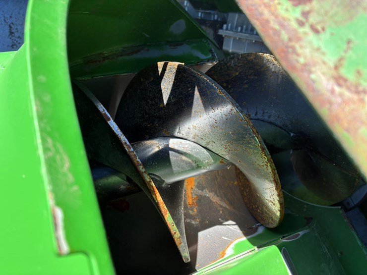 2005-john-deere-9660-sts-image-86