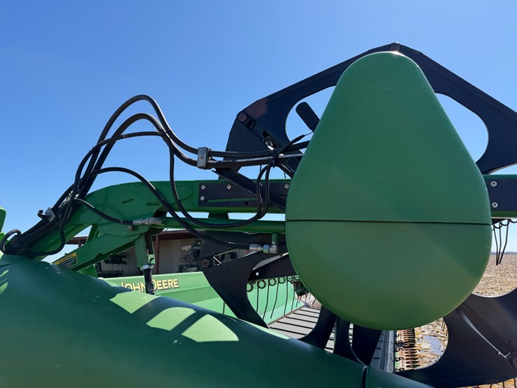 2013-john-deere-630d-image-43