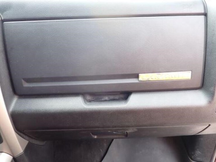 2018-ram-1500-laramie-image-42