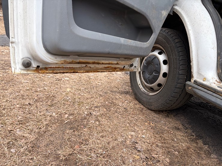 2015-ford-transit-image-22