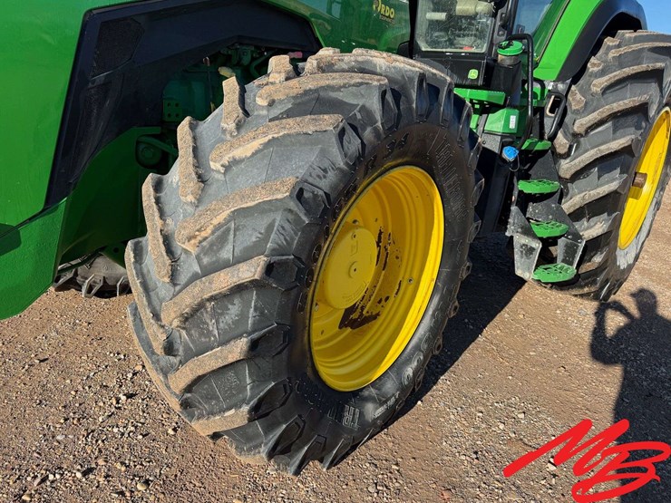 2020-john-deere-8r-250-image-15