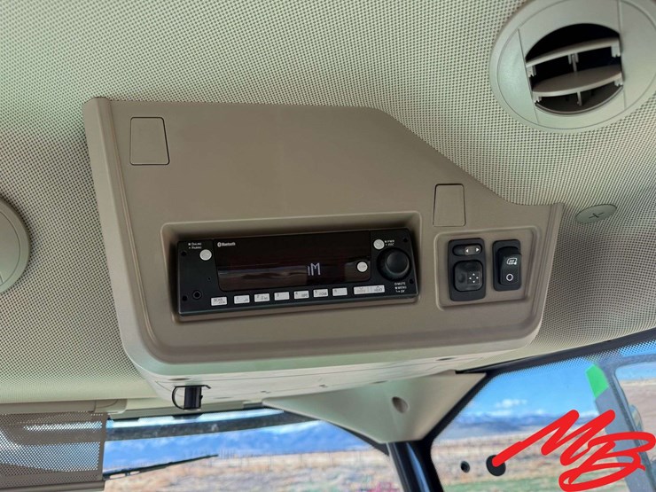 2024-john-deere-w260r-image-19