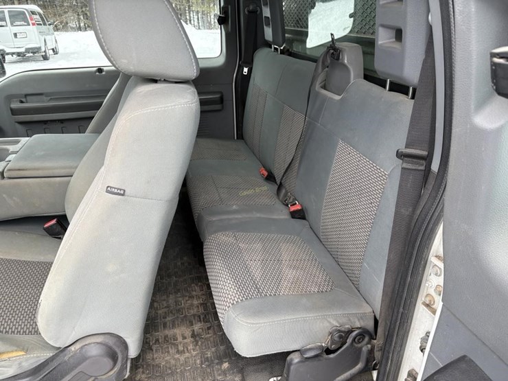 2011-ford-f250-image-16