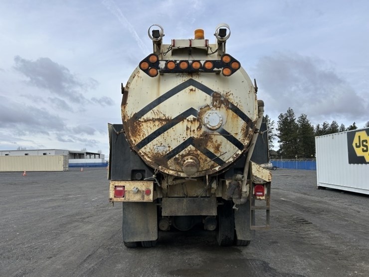 1994-ford-l8000-image-4