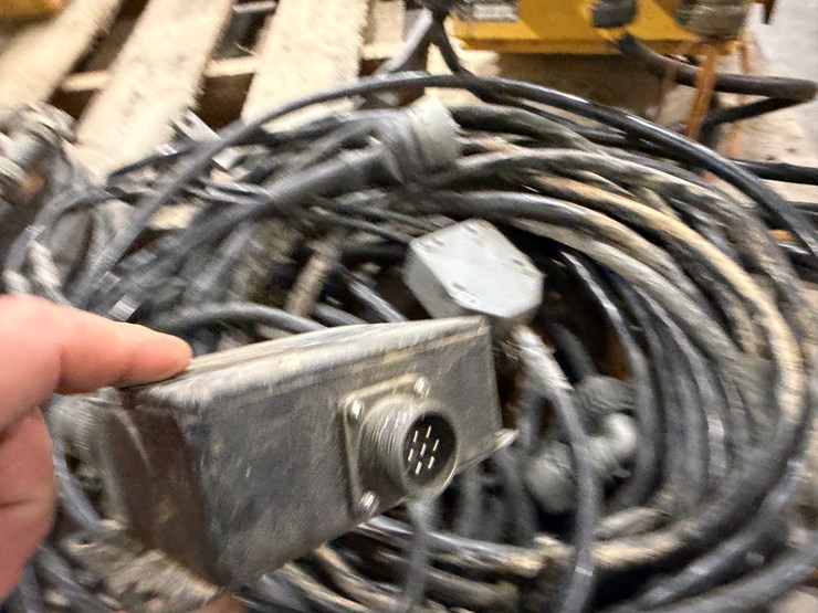 #37049-•-**-spectra-precision-twin-laser-plane-w/control-system-image-15