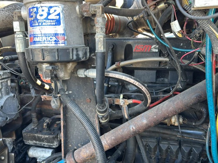 2000-international-9900-image-11