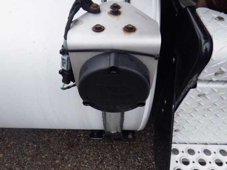 2022-kenworth-t680-image-5