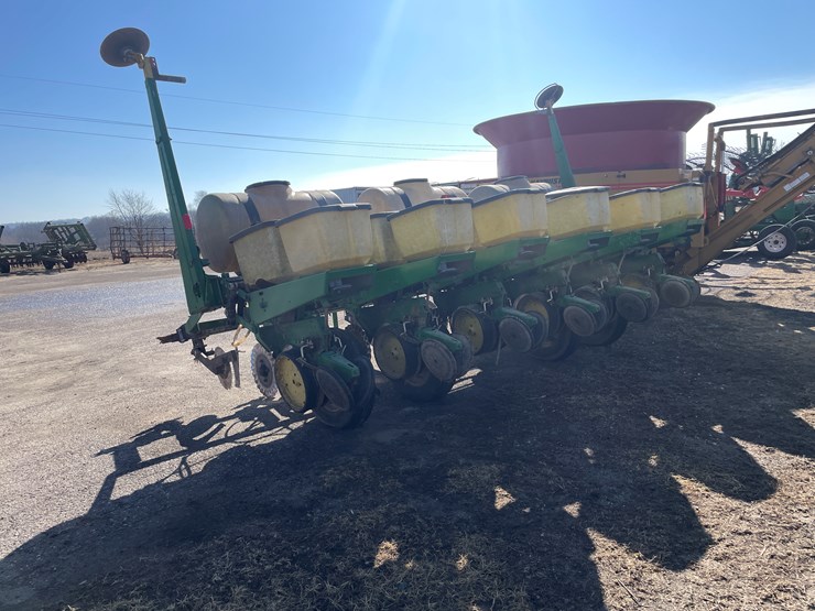 john-deere-7000-image-5