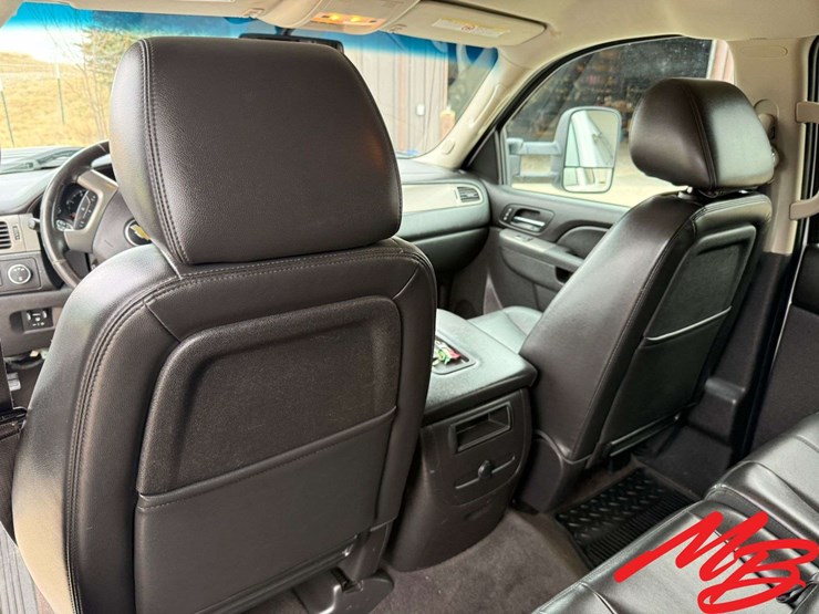 2014-chevrolet-silverado-2500-image-53