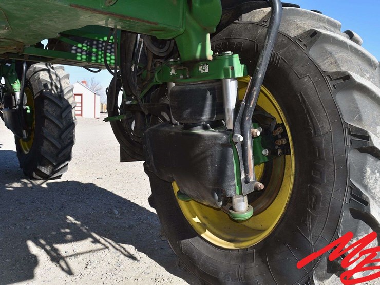 2018-john-deere-r4038-image-29