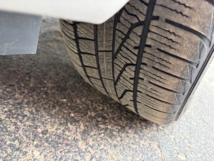 #1021-•-2014-chevy-impala-ltz-limited-(eau-claire,-wi)-(has-wi-title)-image-61