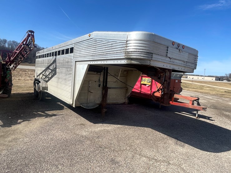 #1484-•-1993-alum-line-20'-gooseneck-cattle-trailer-(has-wi-title)-image-1