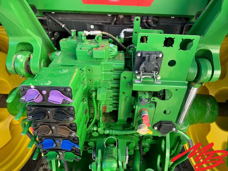 2021-john-deere-7r-350-image-12