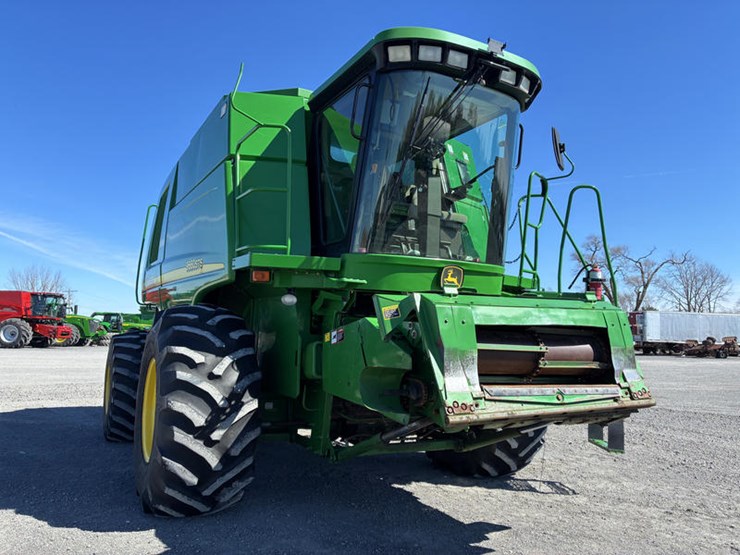2005-john-deere-9660-sts-image-70