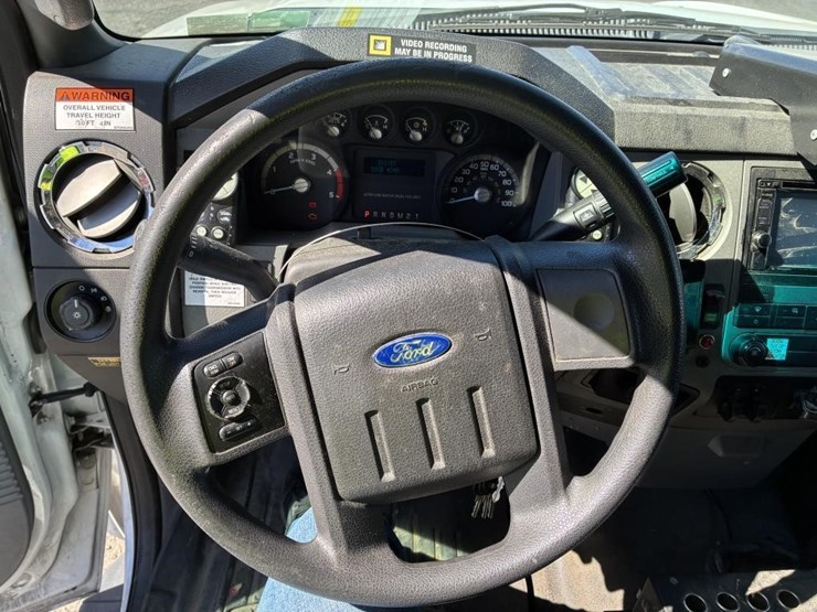 2016-ford-f550-sd-image-11