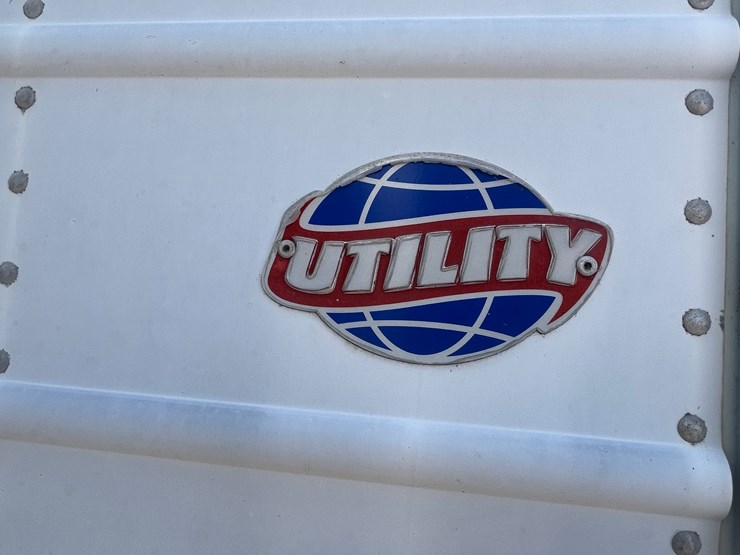 1999-utility-53'-image-4