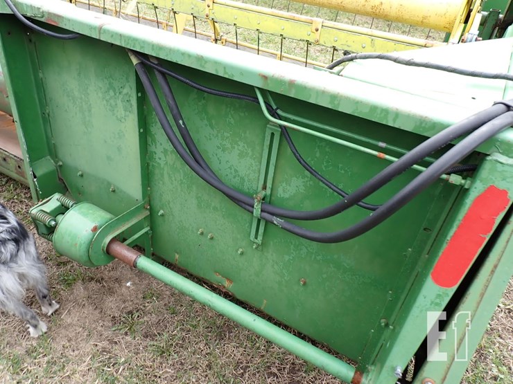 john-deere-216-image-5