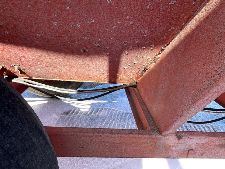 #1013-•-caldwell-grain-cart-image-16