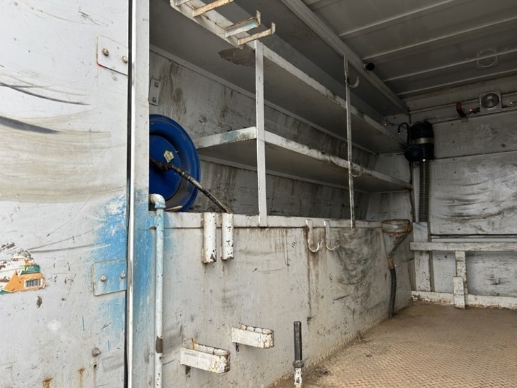 2010-ford-f550-xl-sd-image-16