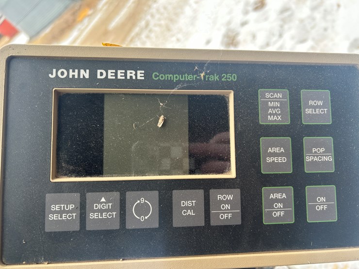 john-deere-1750-image-25