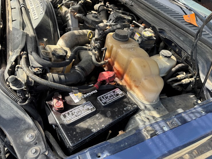 2012-ford-f550-xlt-image-24