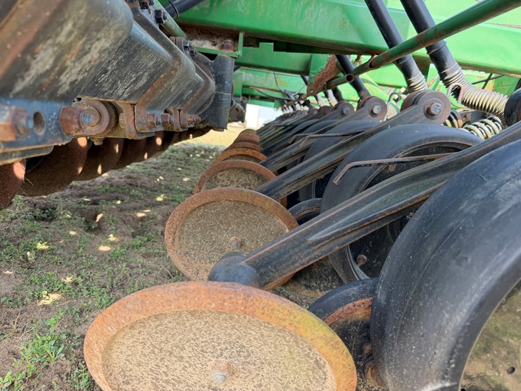 john-deere-1560-image-36