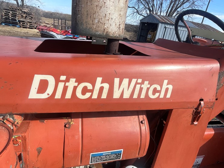 1975-ditch-witch-r40-image-9