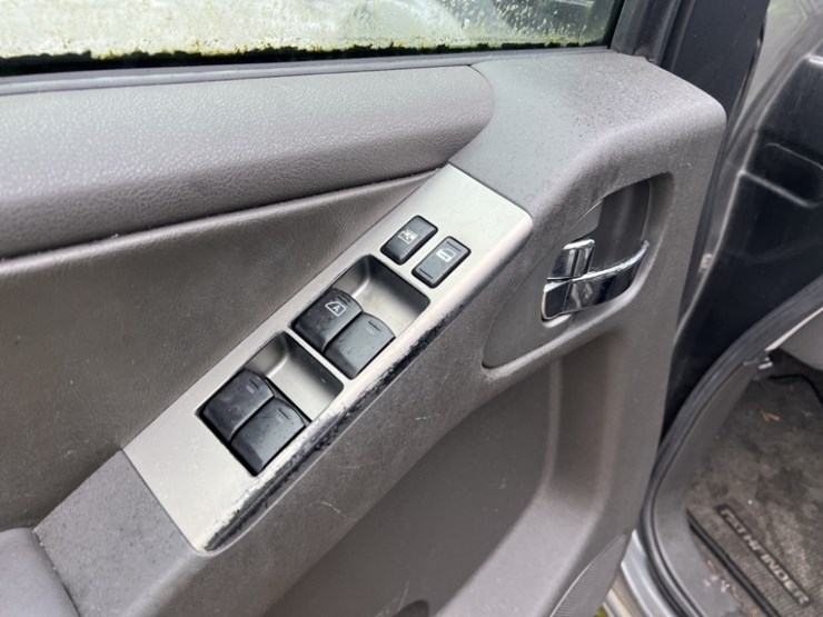 2006-nissan-pathfinder-image-25