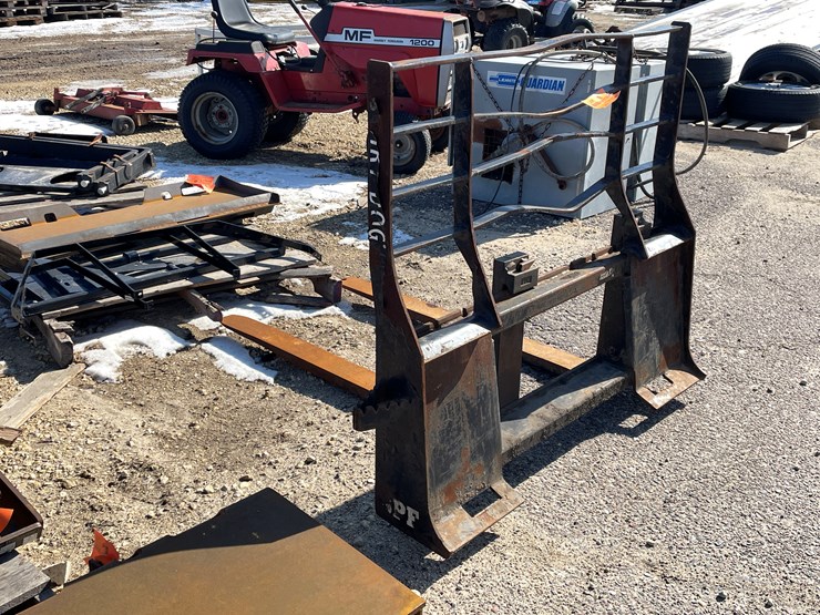 #2348-•-dirt-dog-skid-steer-pallet-forks-image-6