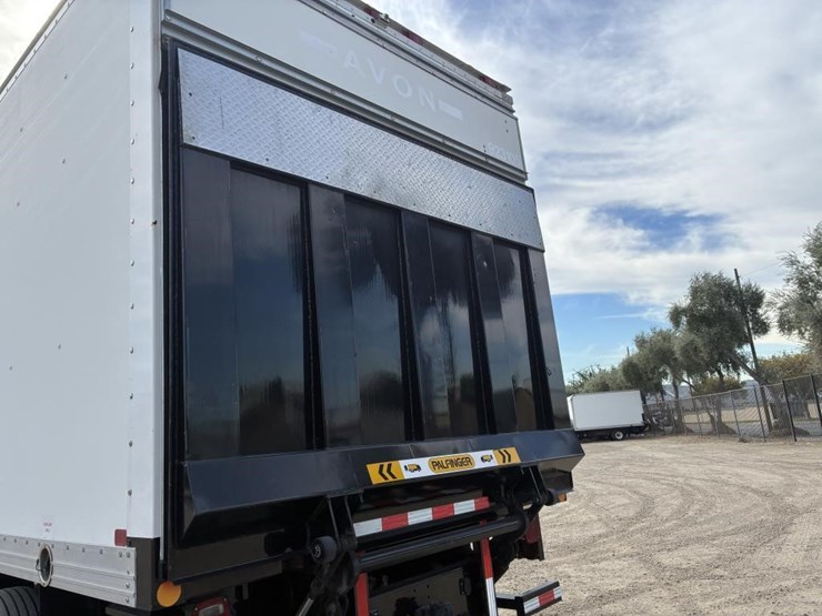 2016-ford-f550-xlt-image-5