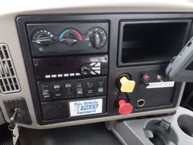 2016-international-8600-image-17