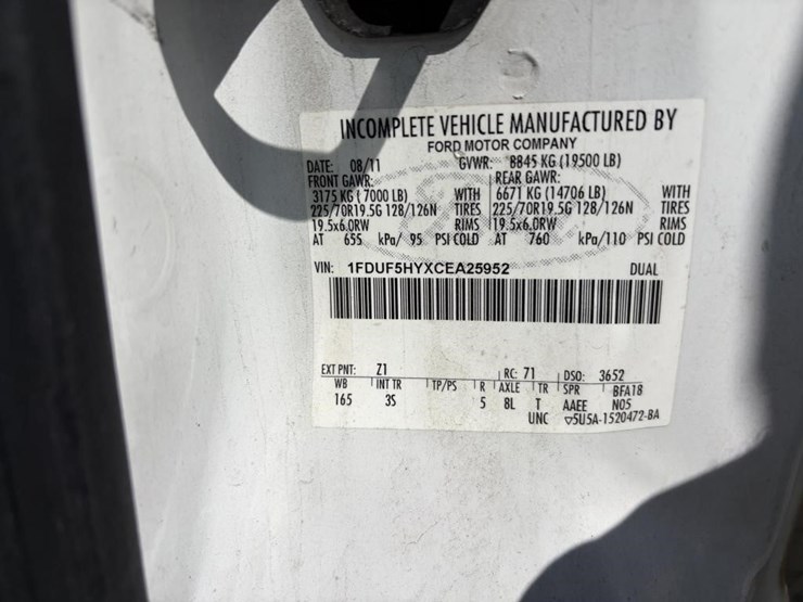 2012-ford-f550-xlt-sd-image-16