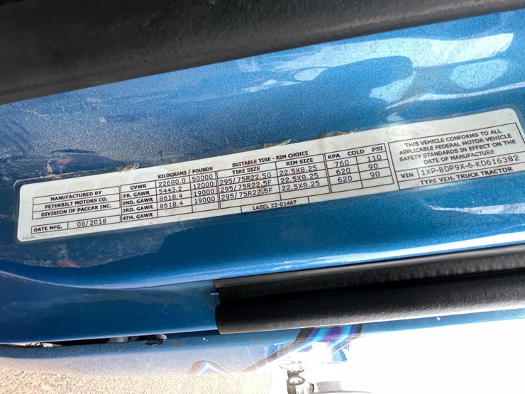 2019-peterbilt-579-image-66