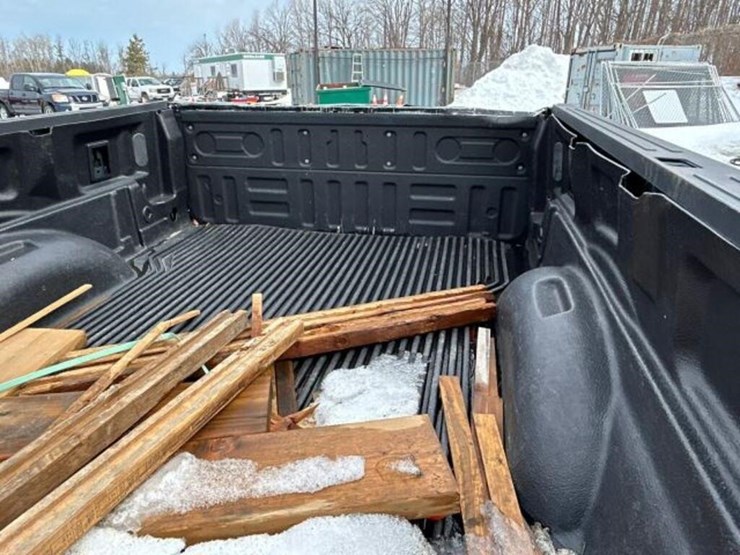 2016-ford-f150-xlt-image-40