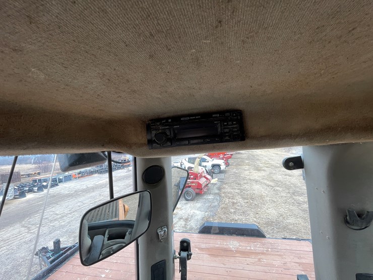 2008-case-621e-xr-image-32