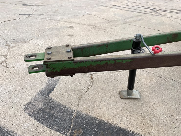 john-deere-230-image-10