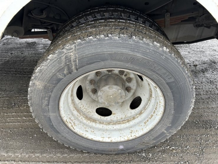 2010-ford-f550-xl-sd-image-39